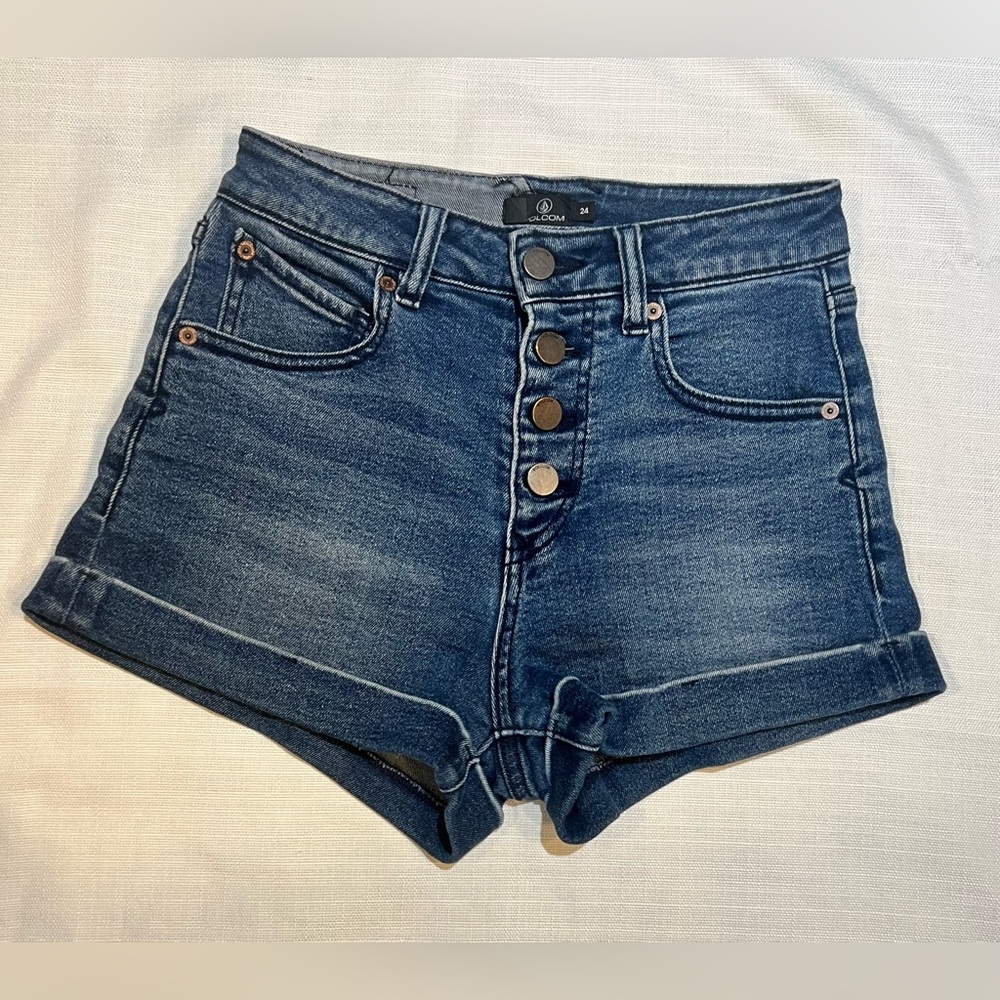 Volcom Dark Blue high waisted sailor denim “girlfriend” Jean Shorts size 24